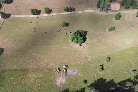 Vue aérienne sur les travaux d'assainissement à la vue des alpes